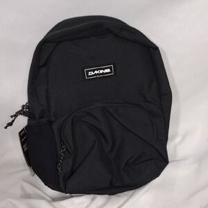 NWT Dakine Kid's Cubby Pack. Black 12L